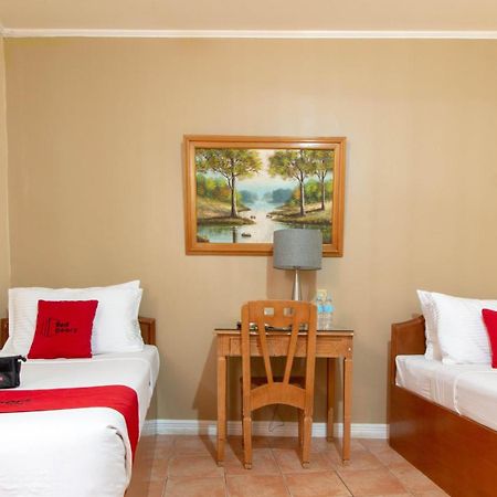 Hotel Reddoorz @ Downtown Tacloban Exterior foto
