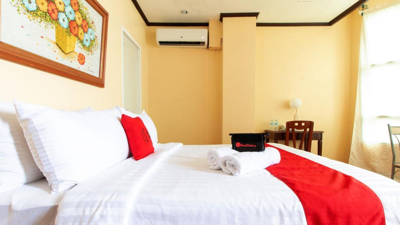 Hotel Reddoorz @ Downtown Tacloban Exterior foto