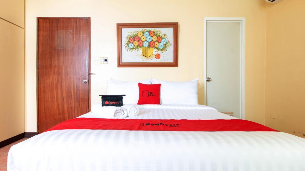 Hotel Reddoorz @ Downtown Tacloban Exterior foto