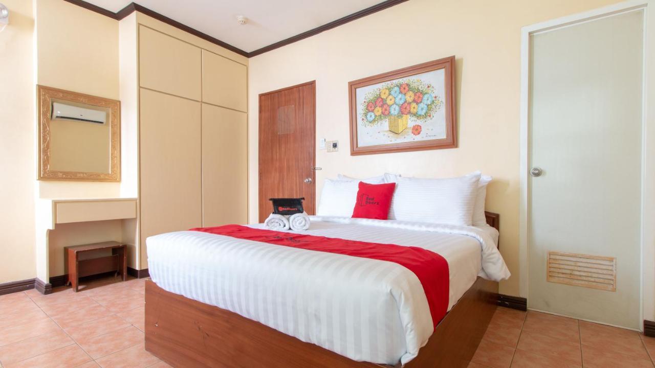 Hotel Reddoorz @ Downtown Tacloban Exterior foto