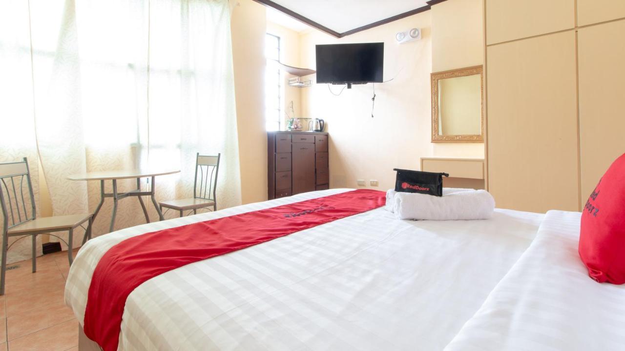 Hotel Reddoorz @ Downtown Tacloban Exterior foto