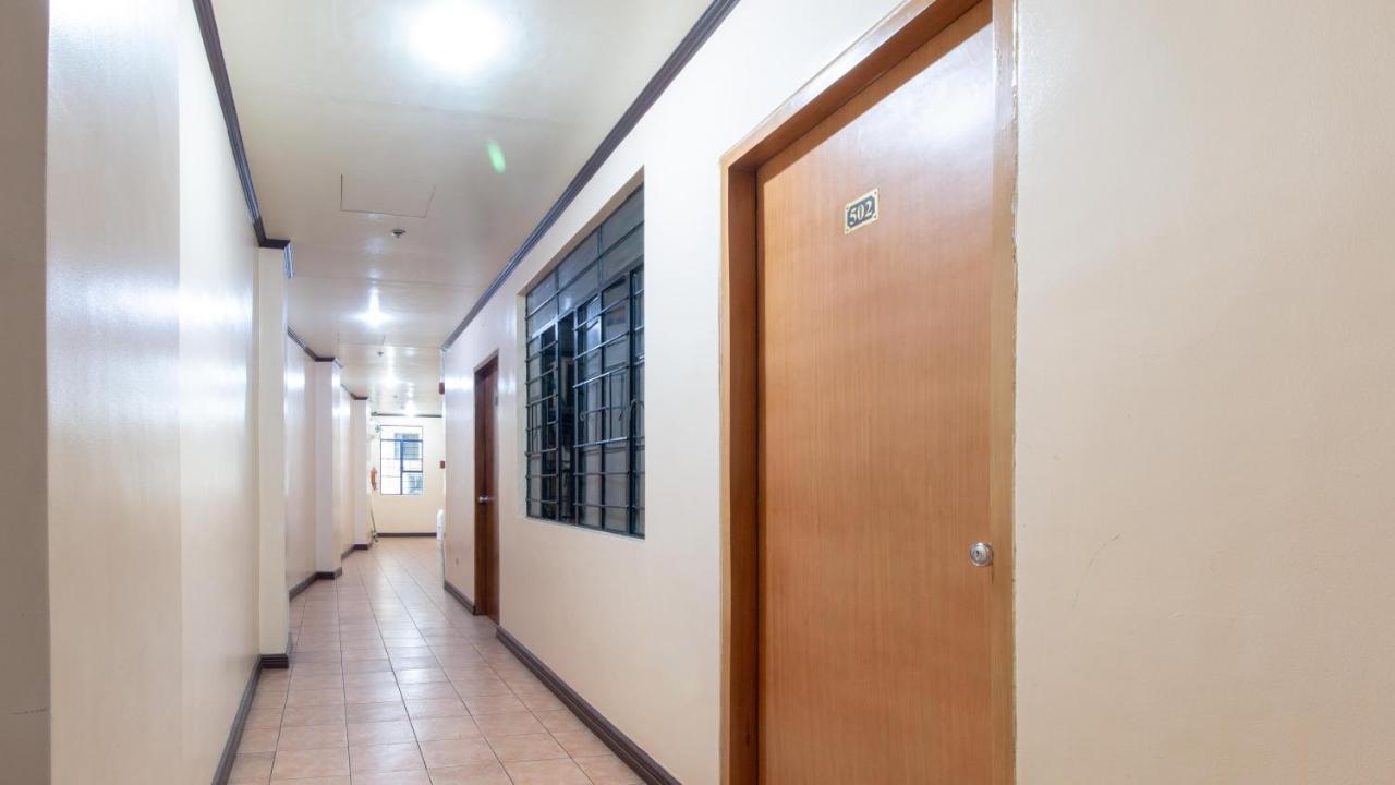 Hotel Reddoorz @ Downtown Tacloban Exterior foto