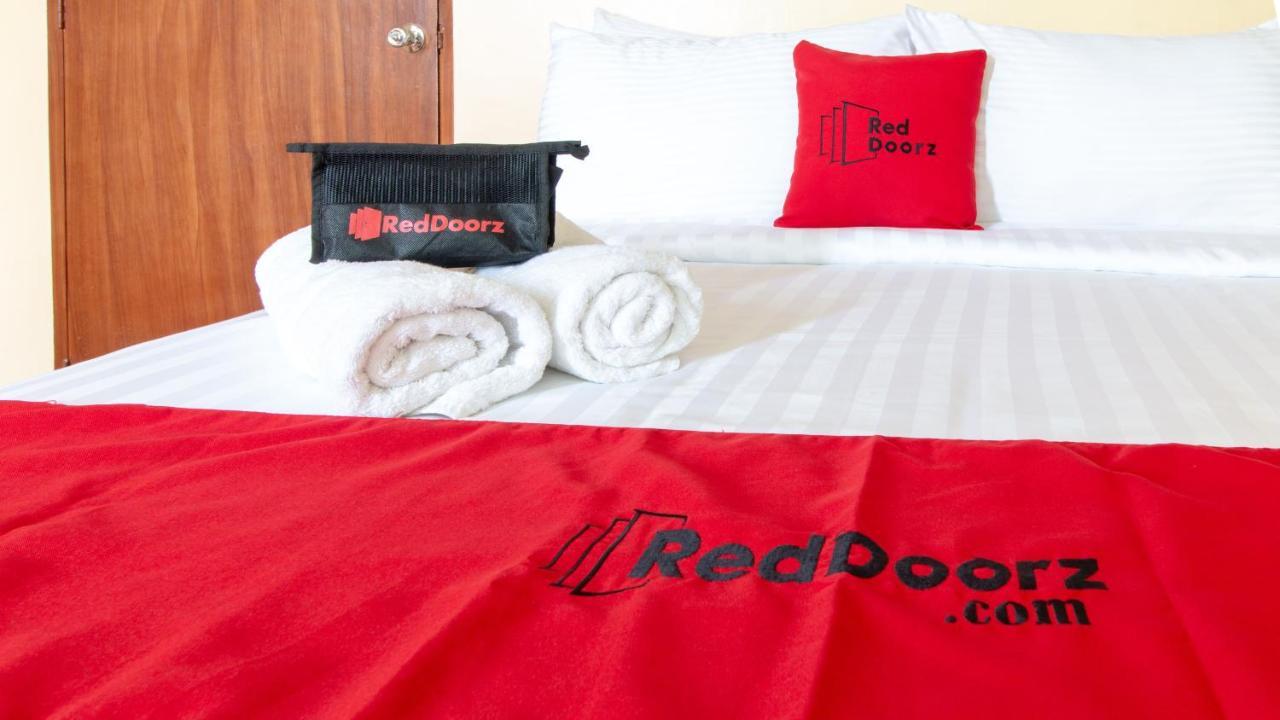 Hotel Reddoorz @ Downtown Tacloban Exterior foto